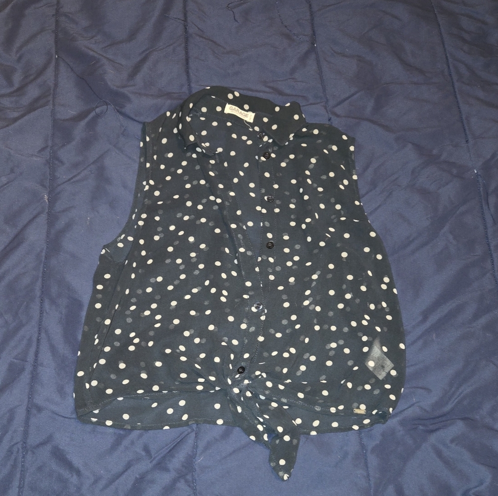 🎀Navy Polka Dot Sleeveless Top - Picture 2 of 2